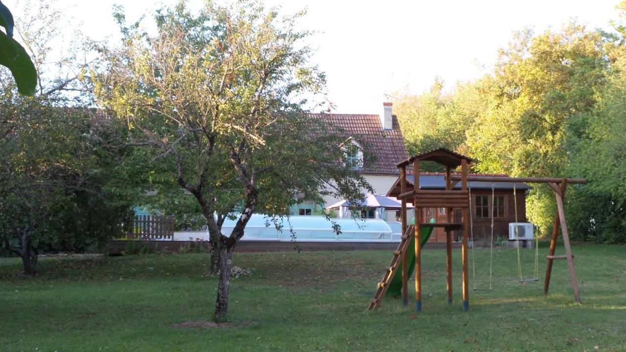 Bed and Breakfast La Petite Noue Vignoux-sous-les-Aix Exterior foto